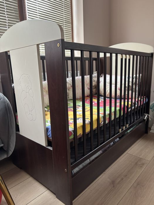 Бебешко легло 120/60 с подарък матрак и обиколкик