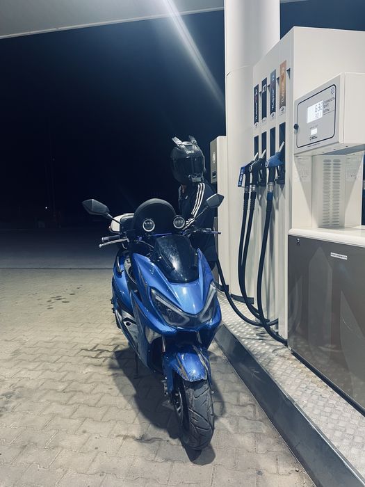 Мопед макси беннали 180cc