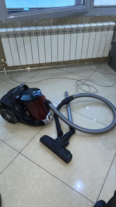 Пылесос Tefal Silence Force Cyclonic