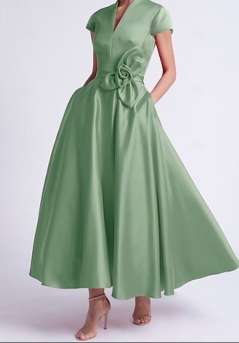 Rochie elegantă.