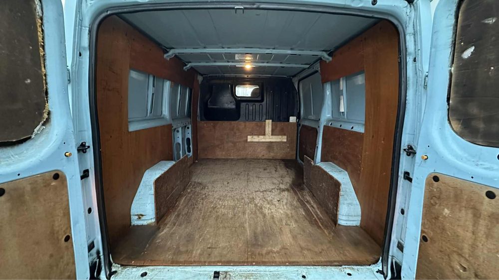 Vând Ford Tranzit 2.0 Diesel An 2003 Inpecabil 220.000 Km Reali