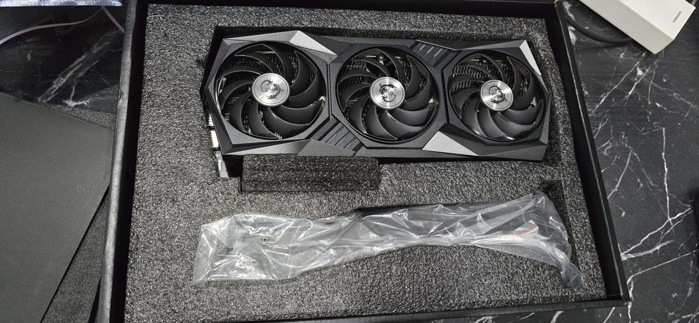 Rtx 3080 msi gaming x trio состояние отличное пломбы на месте
