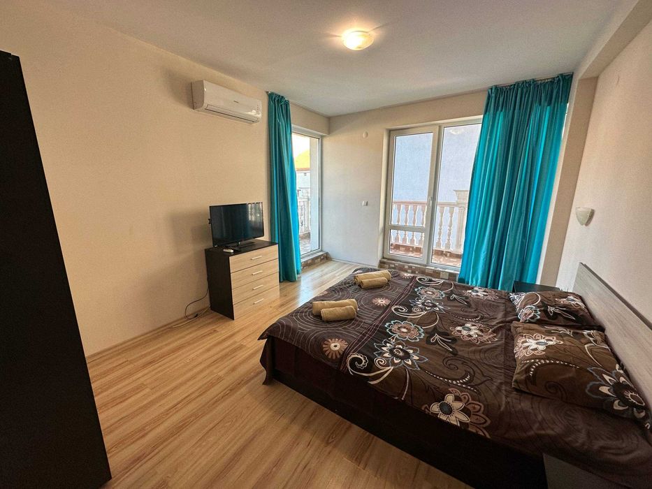 Просторен двустаен апартамент с панорама море, к-с „Roel Residence“
