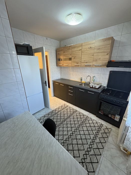 PROPRIETAR Inchiriez Apartament cu 4 camere Nicolae Grigorescu