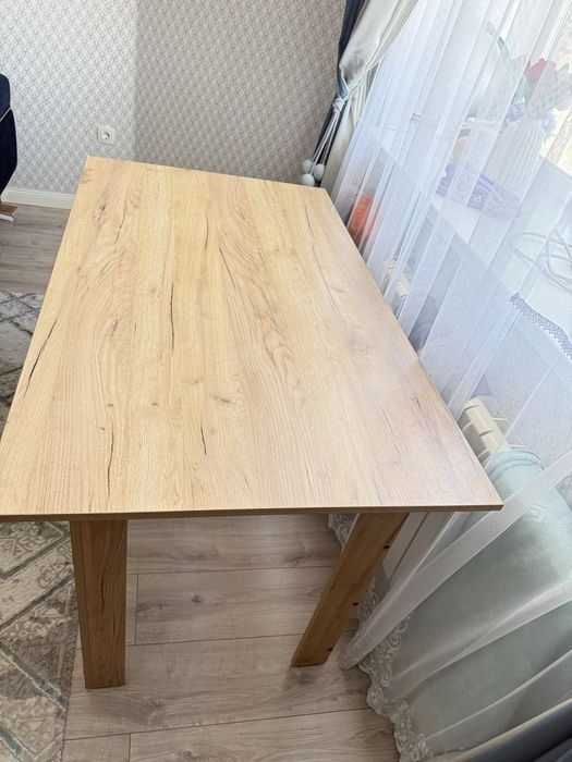 Продам кухонный стол