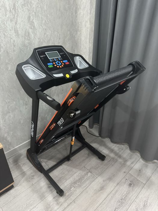 Продается беговая дорожка GENAU TR50