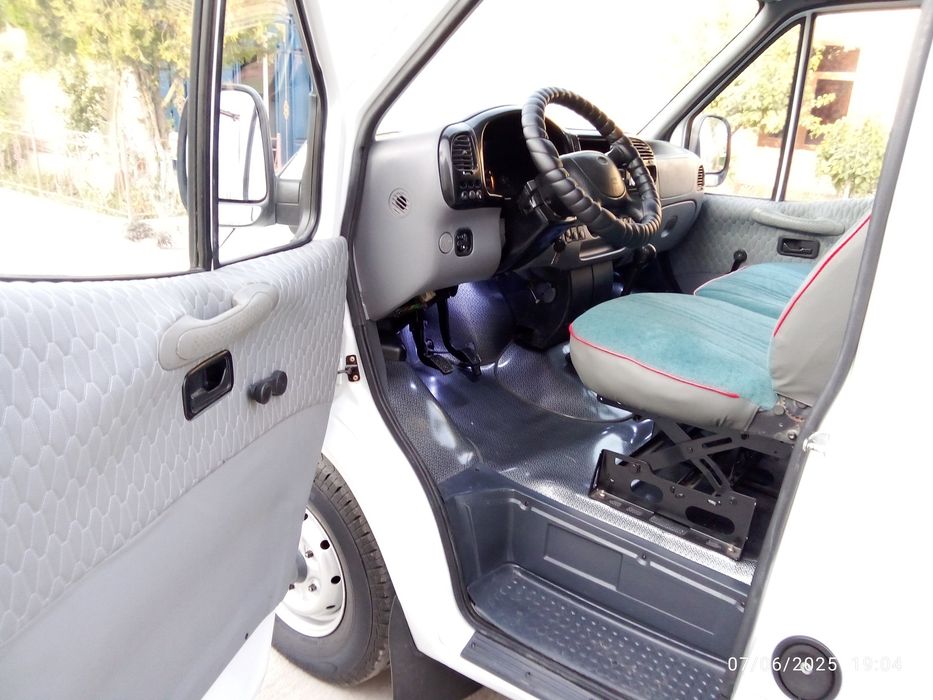 Ford tranzit yuk
