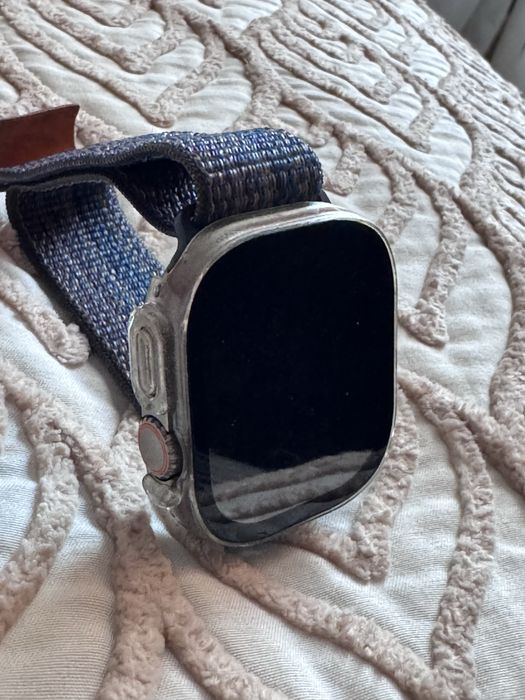 Apple Watch Ultra 2, 49 mm, Apple ID (Activation Lock)