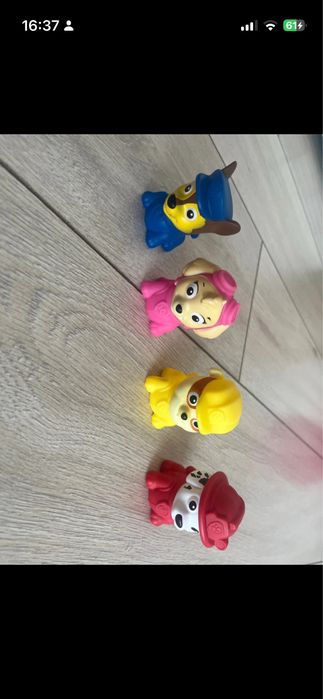 Jucarii de mai multe feluri plusuri si masini