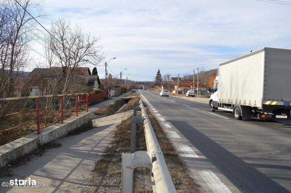 Valea Ursului - DN 7, Teren Stradal 2744 mp