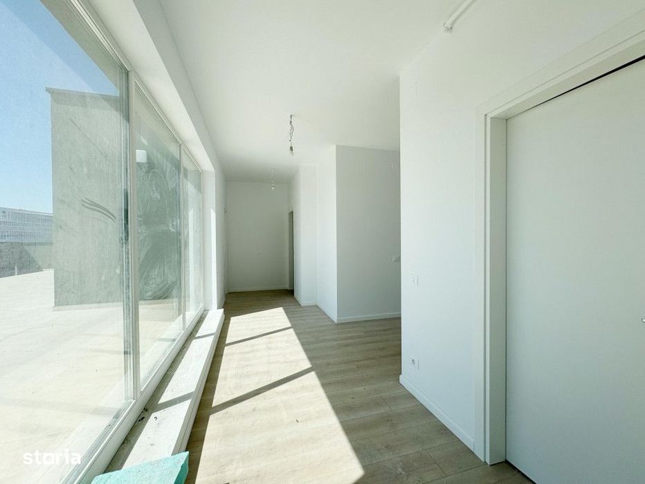 Penthouse 3 camere,decomandat, 89.7mp utili,toate utilitatile,Aradului