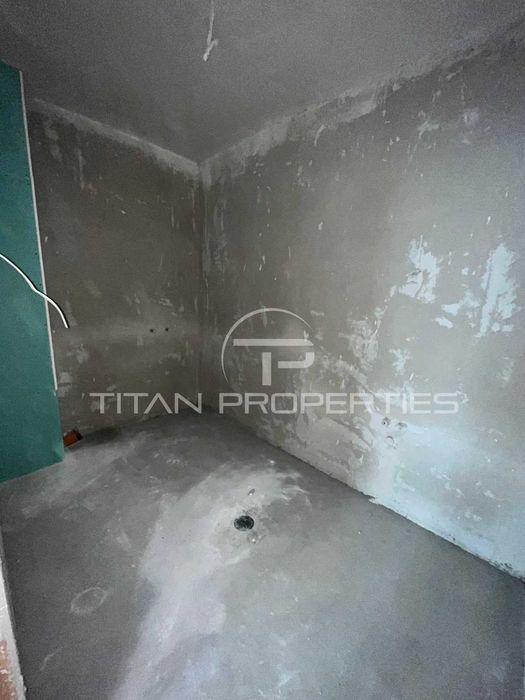 Продава се Тристаен апартамент в Пловдив, Кючук Париж - 105 кв.м за 1458 €/кв.м - Снимка #4