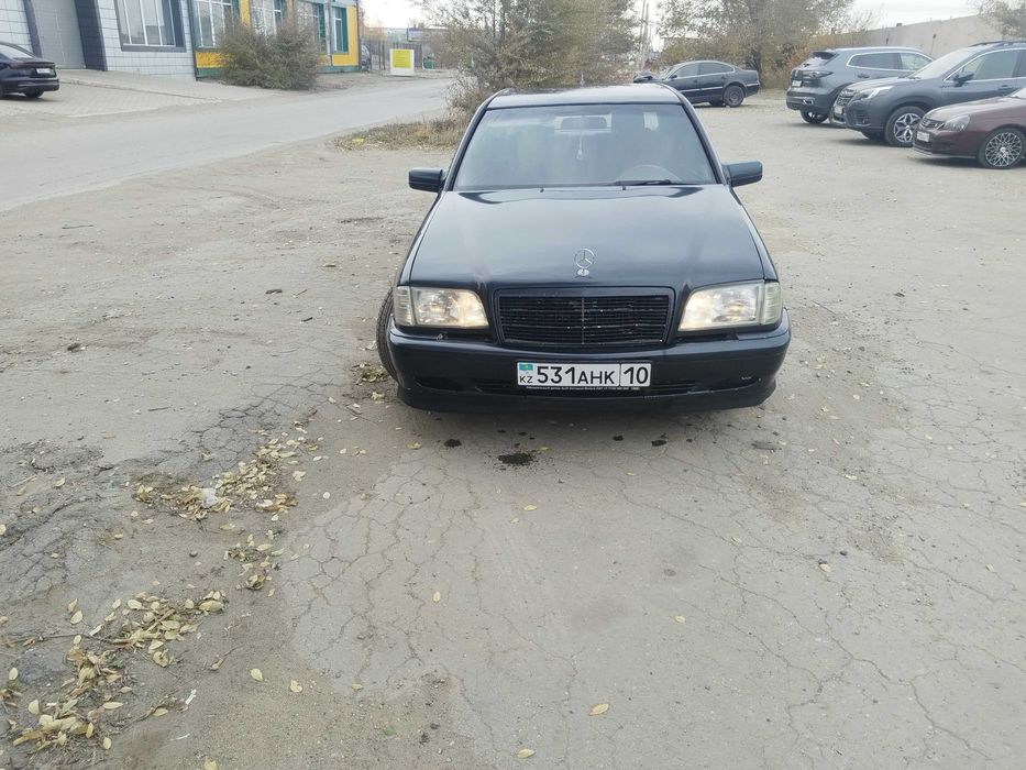 Мерседес Бенц с200