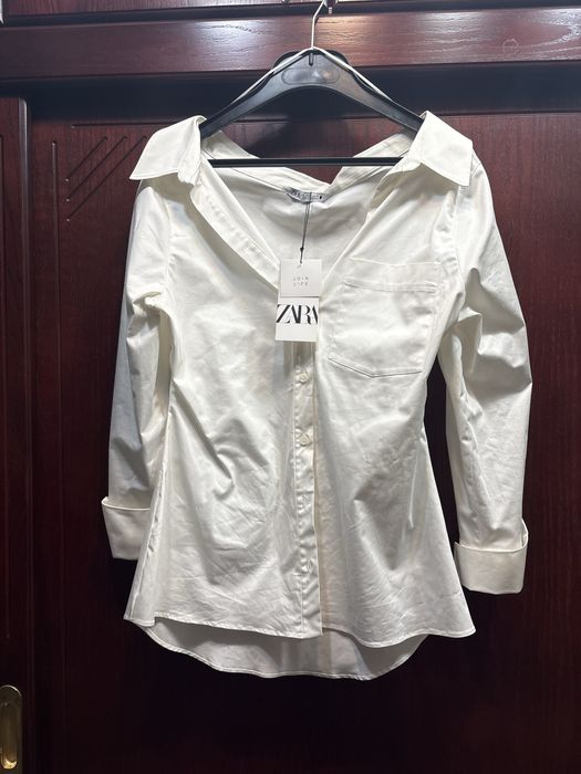 Вталена бяла риза Zara