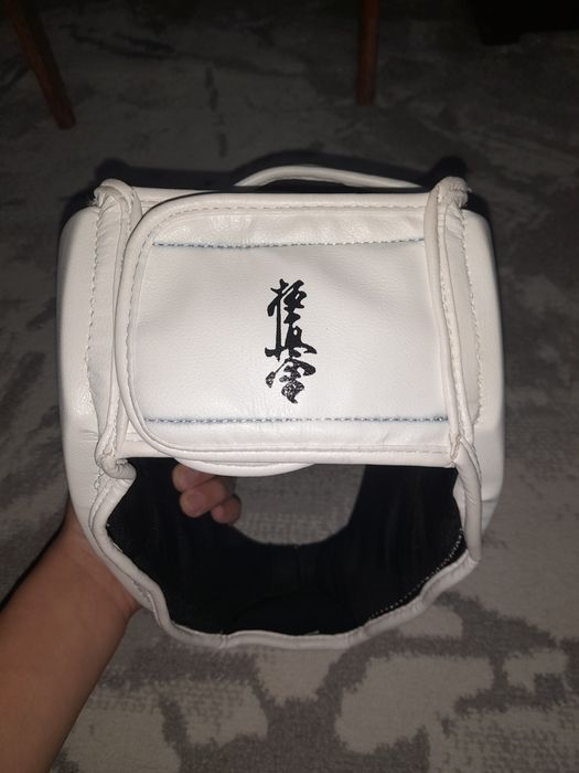 Шлем для единоборств