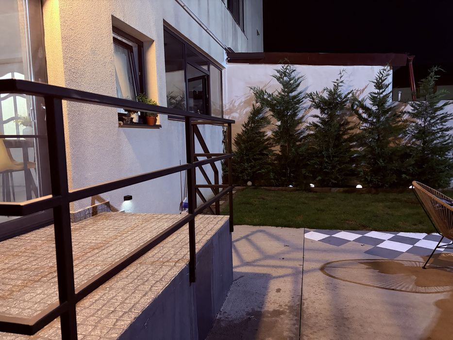 Apartament parter cu grădină