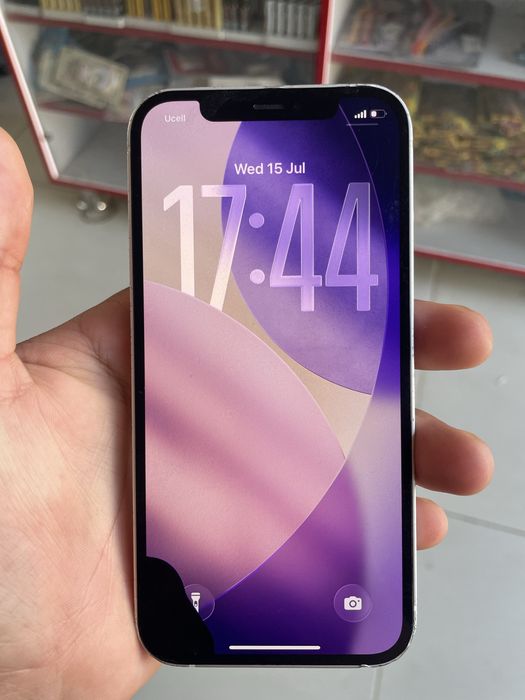 iPhone 12 sotiladi srochni