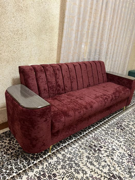 Divan sotiladi yangicha dizaynda sifati alo