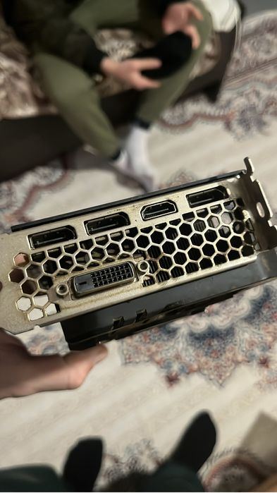 Продаю видеокарту