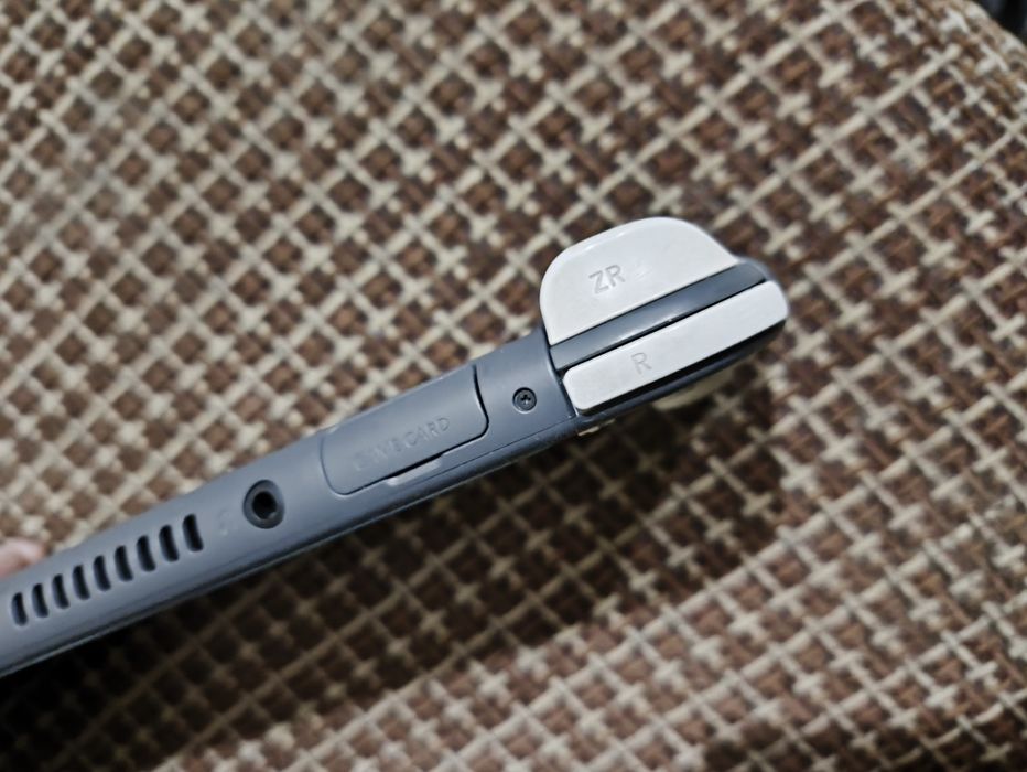 Продаю Nintendo Switch
