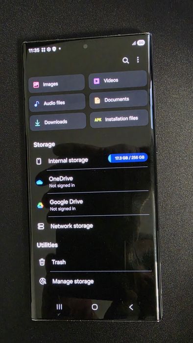 Продавам Samsung S22 Ultra 256
