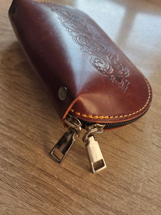 Футляр для очков кожаный