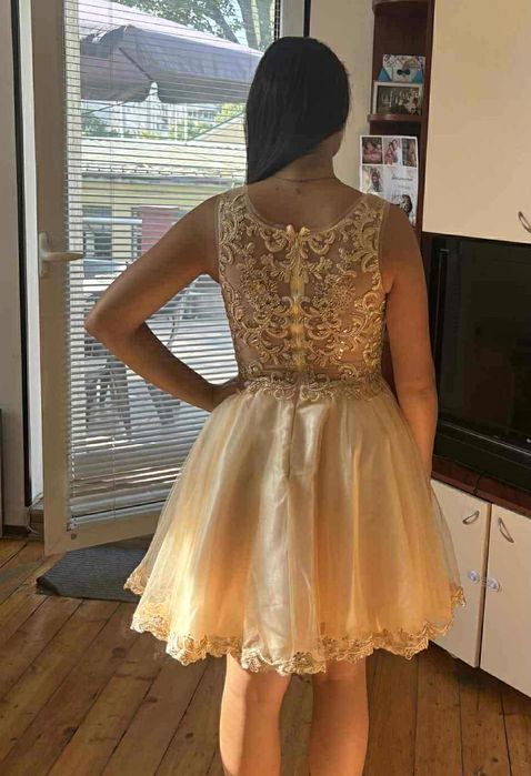 Официална рокля Бежова/Златиста