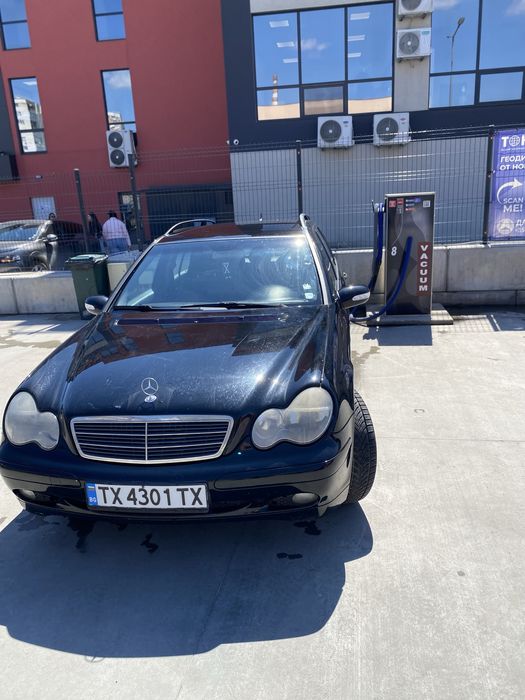 Продавам мерцедес ц220