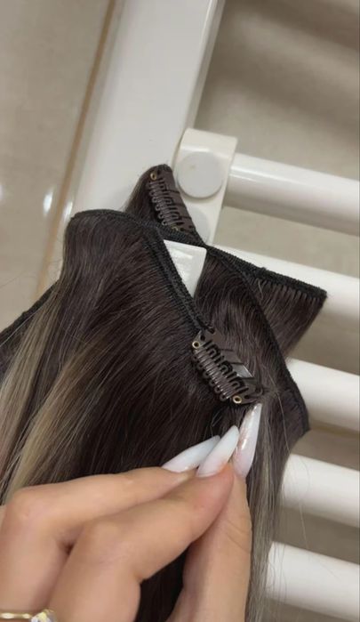 Extensii clip on