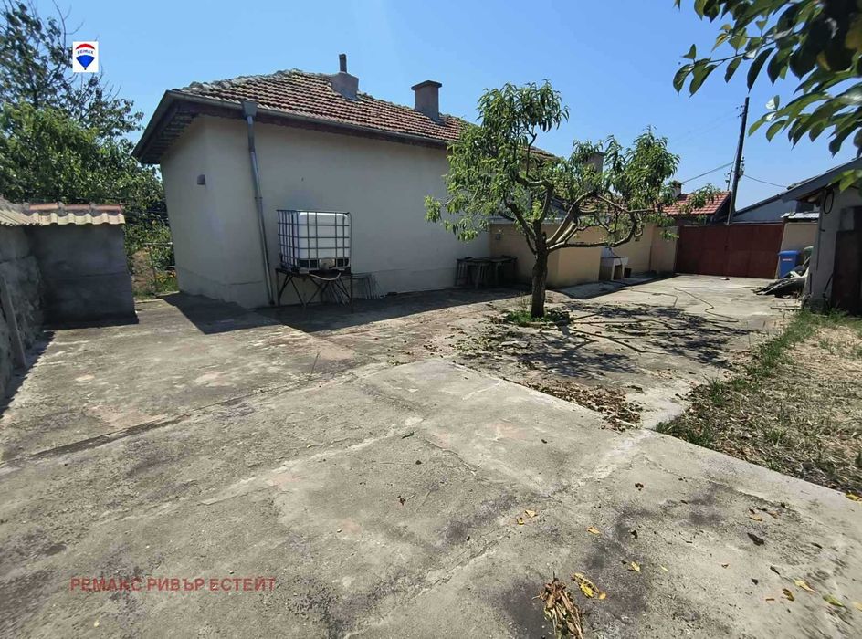 Продава се Къща в с. Тръстеник, Област Русе - 50 кв.м за 900 €/кв.м - Снимка #4