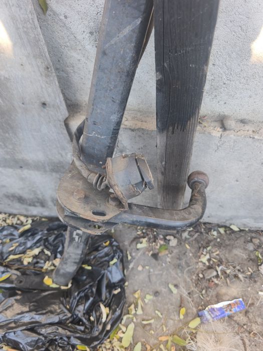 Vand cui remorcare pt peugeot 307