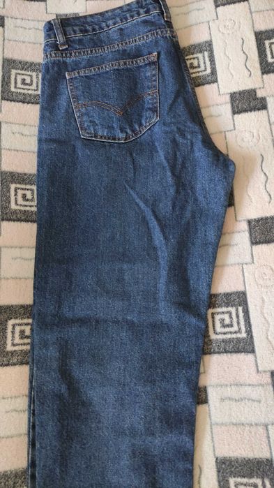 Продаются Джинсы