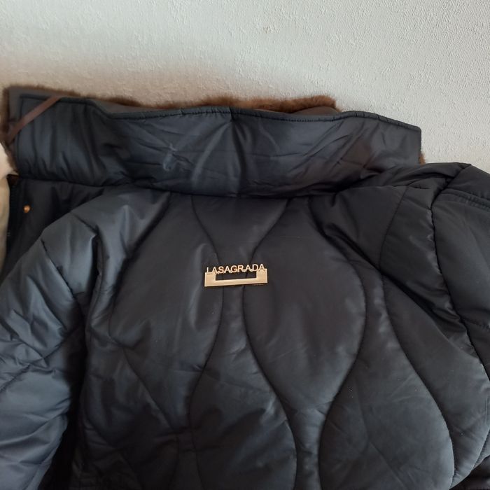 Продам зимную куртку