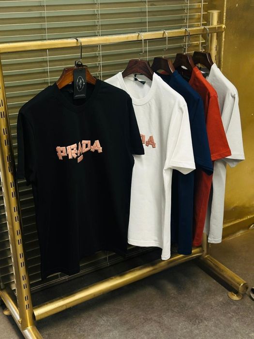 Мъжки тениски различни модели