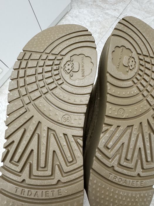 Продам новые угги