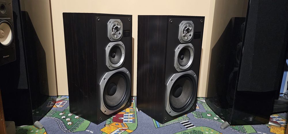 Colectie Technics SB 3670 boxe audio pe trei cai