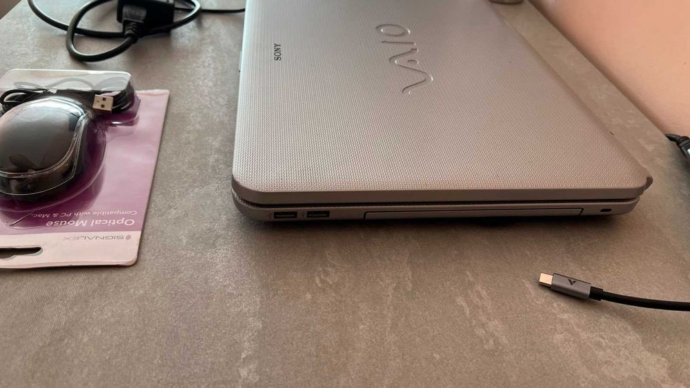 Sony Vaio 15.6" VGN-NS30E