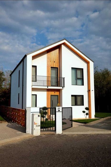 Vila Moderna de Vanzare in complex Riviera Villas, Gura Calnaului