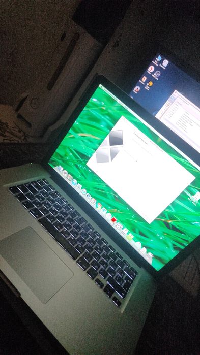 Продам или обменяю macbook pro 2011 года
