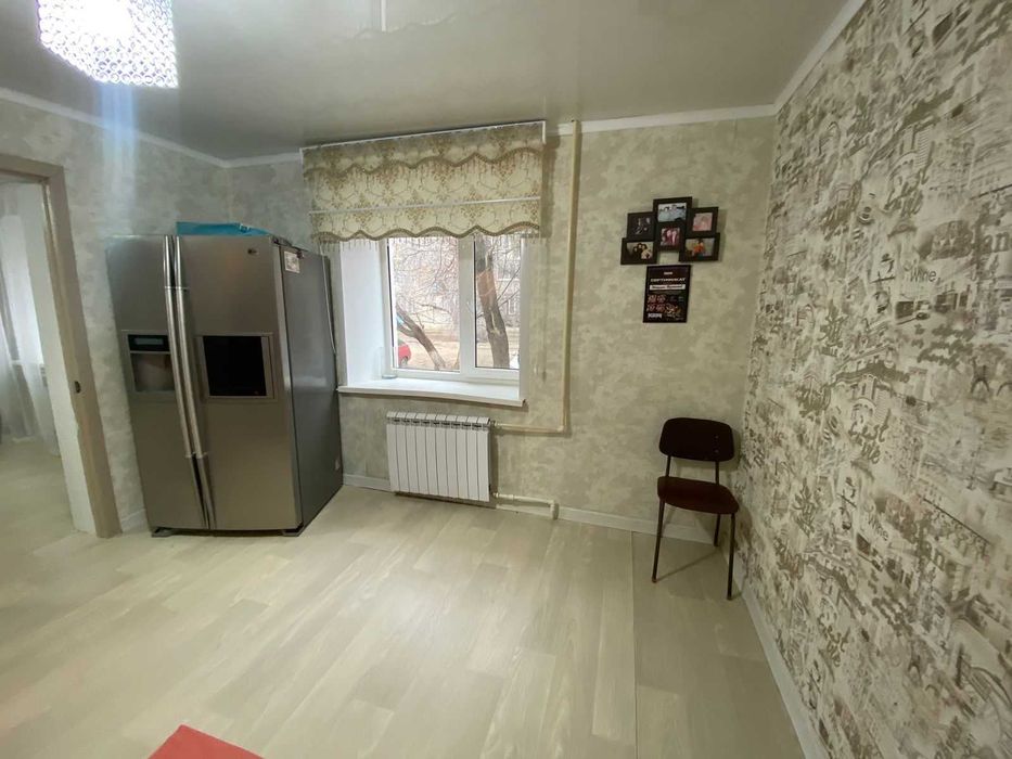 Продам 1 комнатную 8 микрорайон