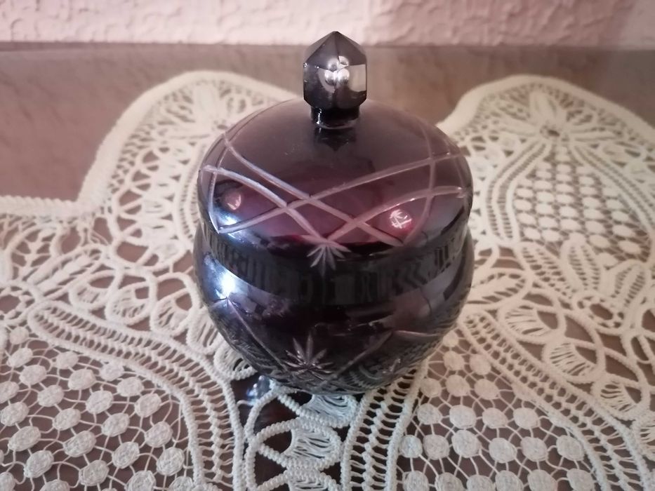 Obiecte din cristal rubin și alb made in RSR vintage