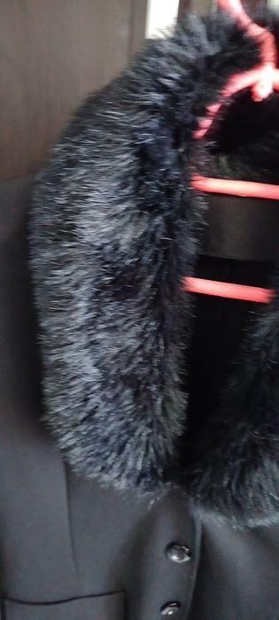 Пролетно черно  палто