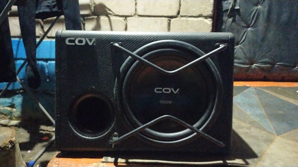 сабуфер COV 1800