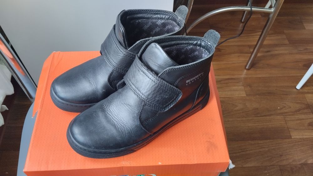 Продам детскую обувь демисезон