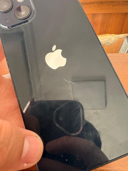 Срочно продам 13 айфон 128