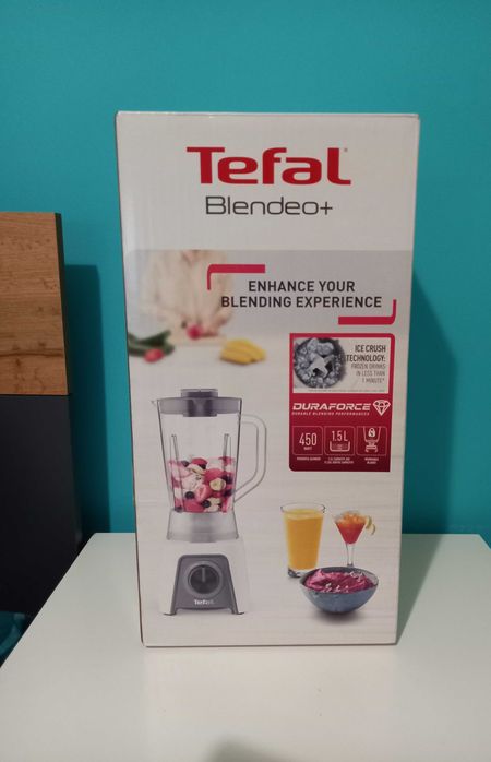 Продавам Блендер Тефал