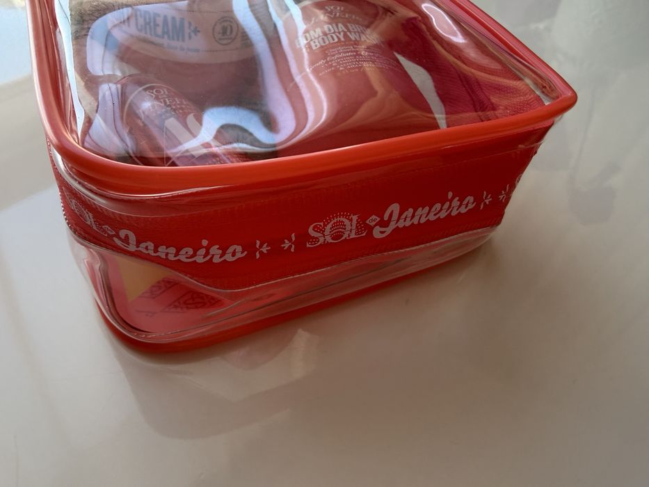 Sol de Janeiro Jet Set комплект спрей за тяло, лосион и душ гел