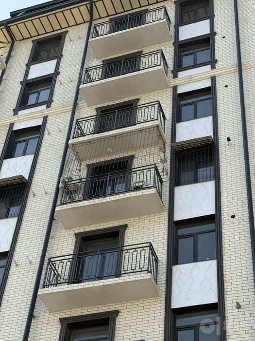 Прадаётся 2х комнатная квартира  в дол дароге карван базар
