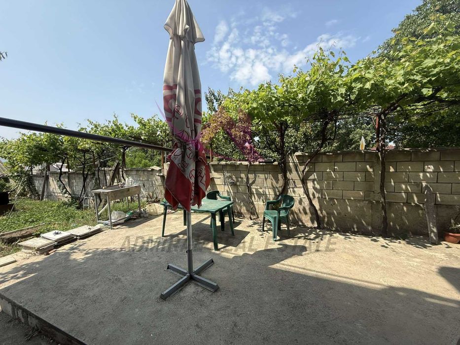 Дава се под наем Етаж от къща в Аксаково - 100 кв.м за 500 € - Снимка #5