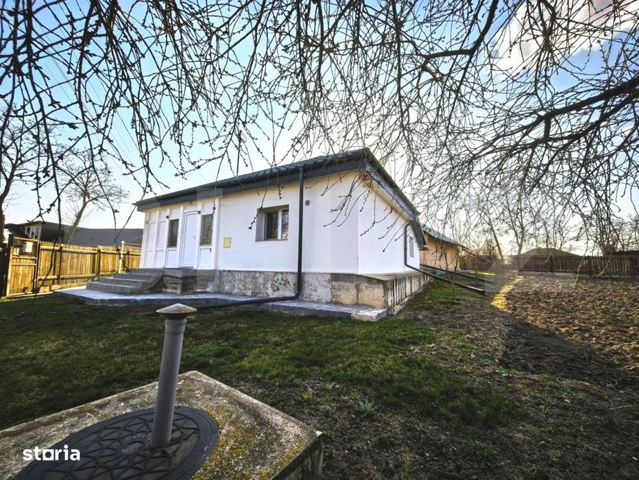 Casa de vanzare, 55 mp, zona Erbiceni